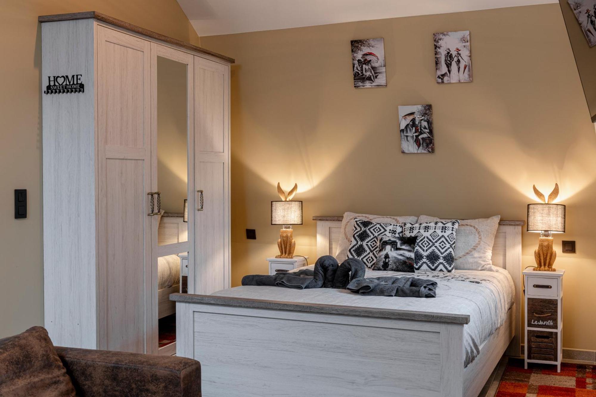 Cozy Flats Apartment Ieper Exterior photo